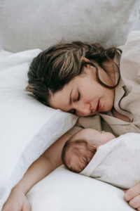 Infant sleep with mother